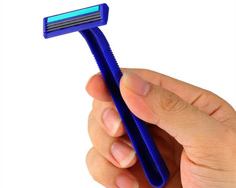 Disposable razor blades